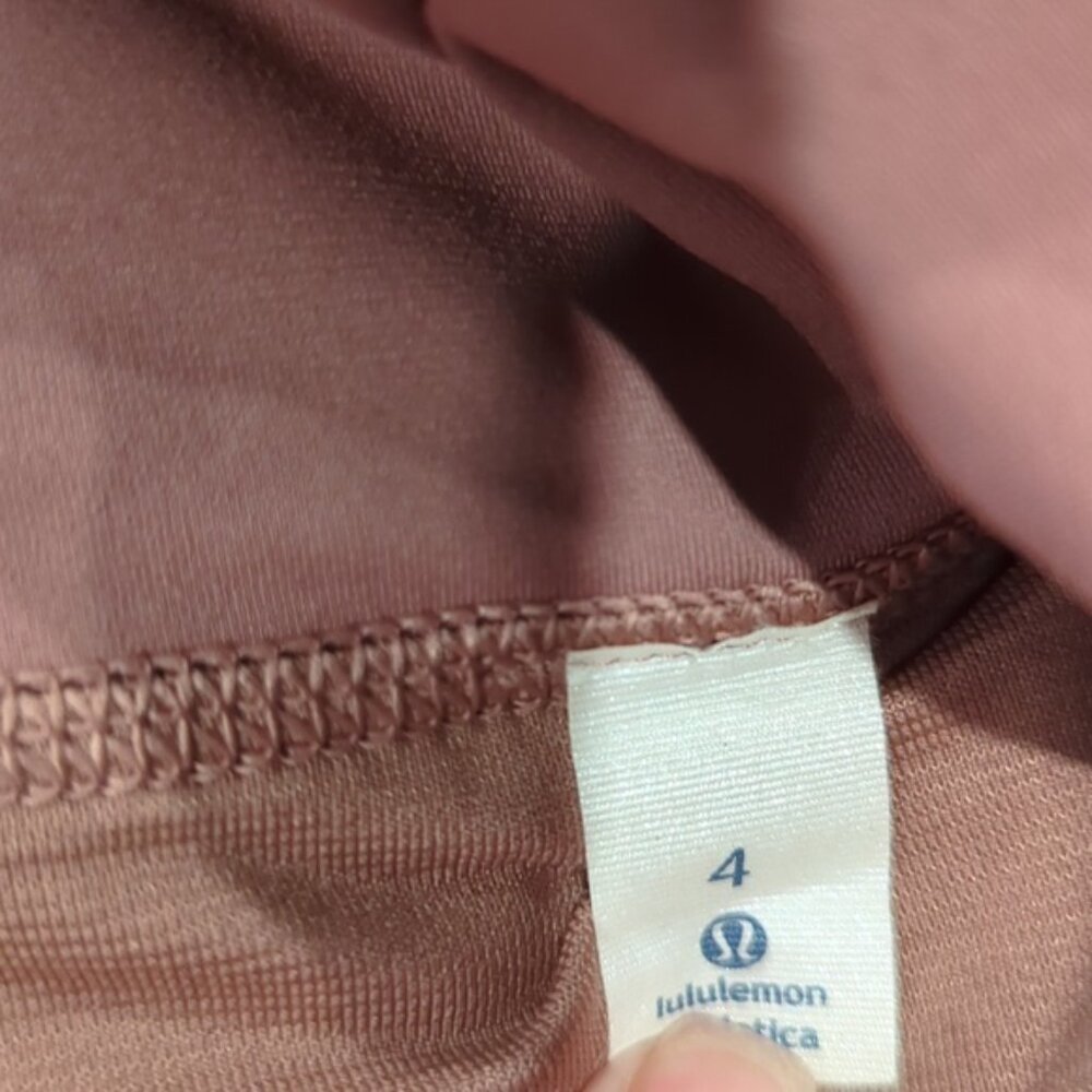 Lululemon Trail Bound Short Bark Berry like new - Picture 11 of 13